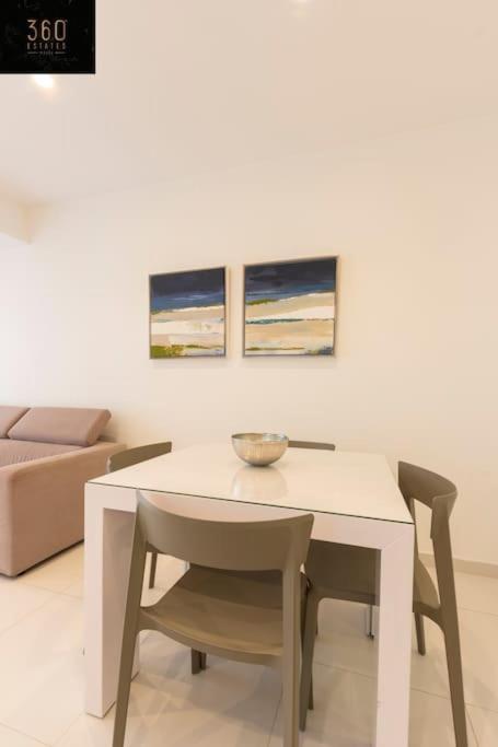 Modern 2Br Apt In The Quaint Village Of Marsaskala & Ac By 360 Estates Exterior foto