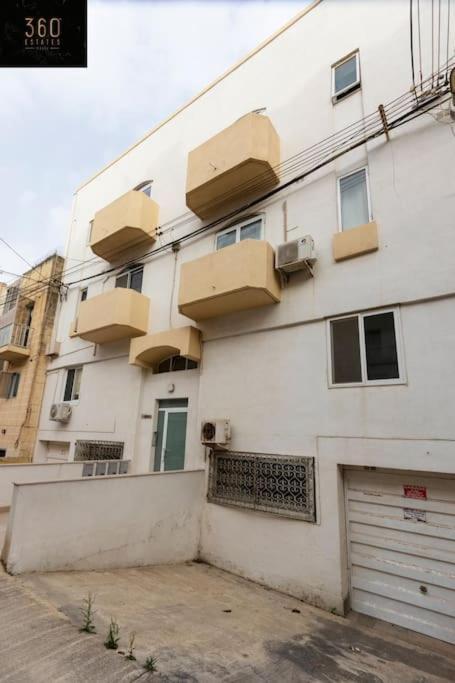 Modern 2Br Apt In The Quaint Village Of Marsaskala & Ac By 360 Estates Exterior foto