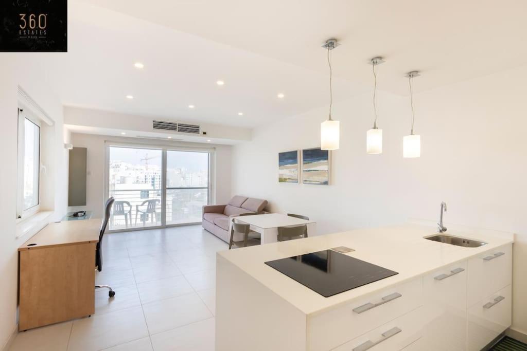 Modern 2Br Apt In The Quaint Village Of Marsaskala & Ac By 360 Estates Exterior foto