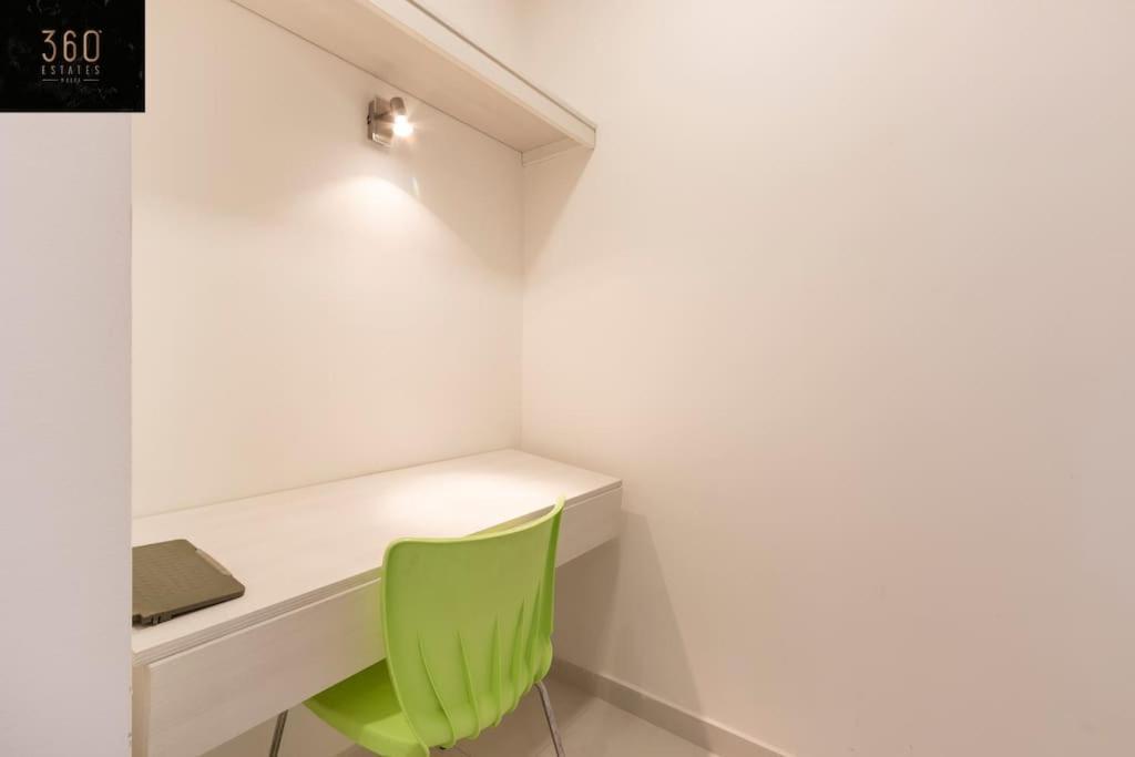 Modern 2Br Apt In The Quaint Village Of Marsaskala & Ac By 360 Estates Exterior foto